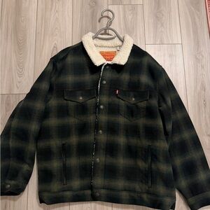 Levi's Men's Green and Black Plaid Sherpa Jacket